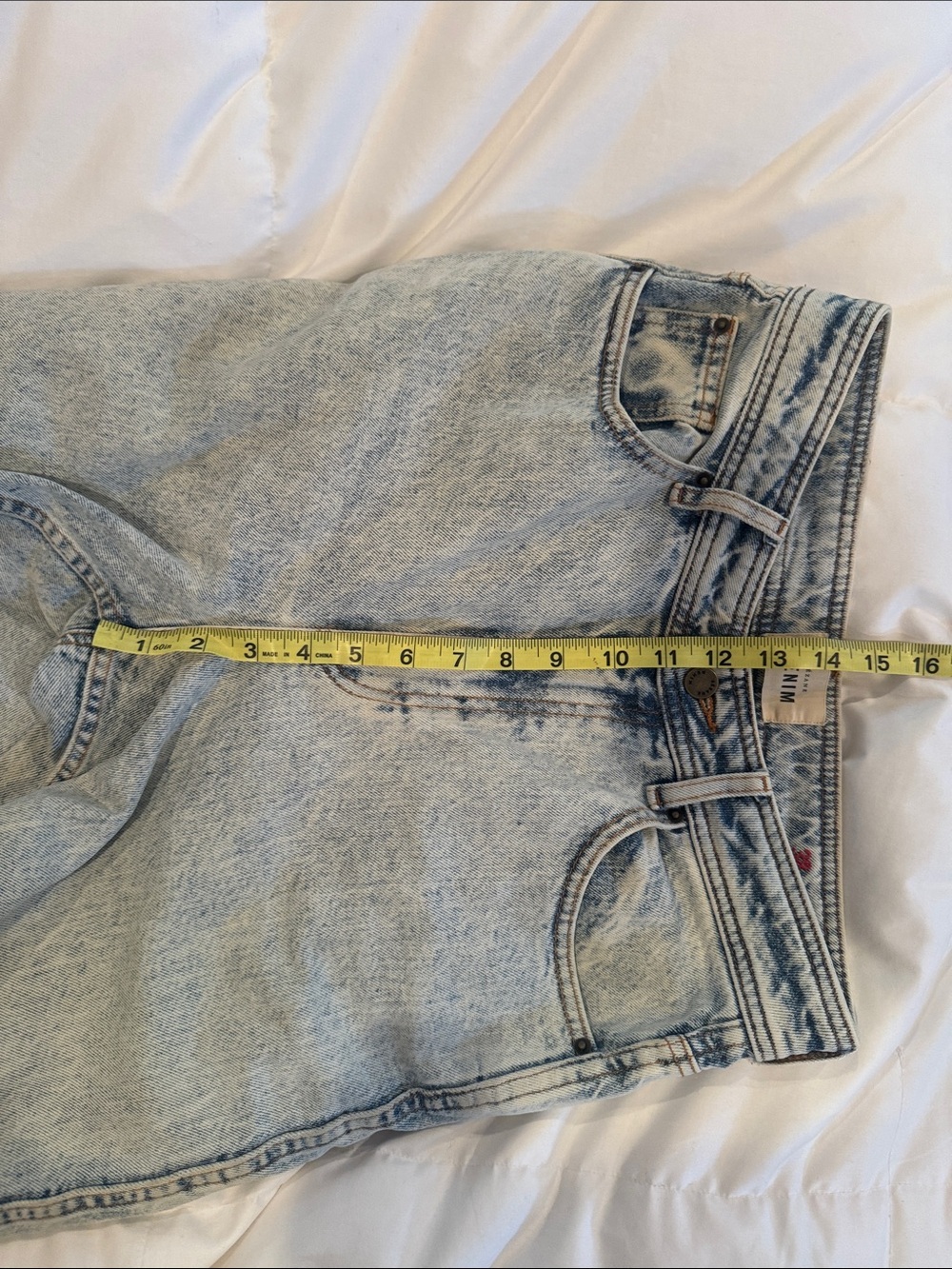 Sezane Le Crop Size 38/6 acid wash EUC - Picture 7 of 10